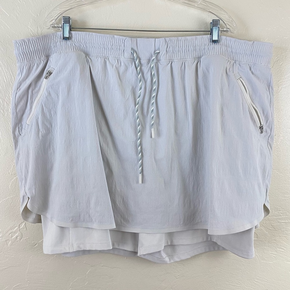 Athleta Size 22 Light Grey Athletic Pullover Short Lined Mini Skirt